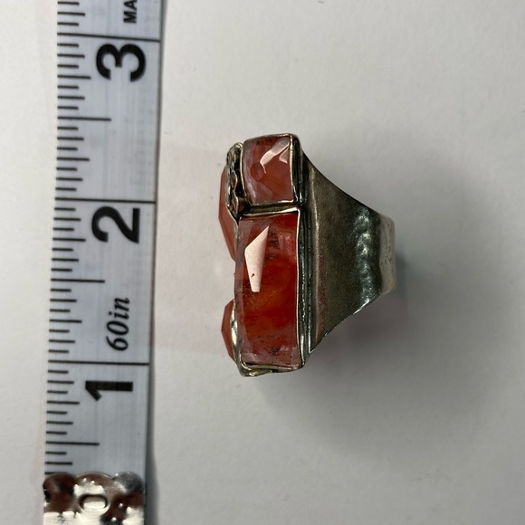 Beautiful Silver and Pink Rose Quartz Ring - Picture 4 of 6